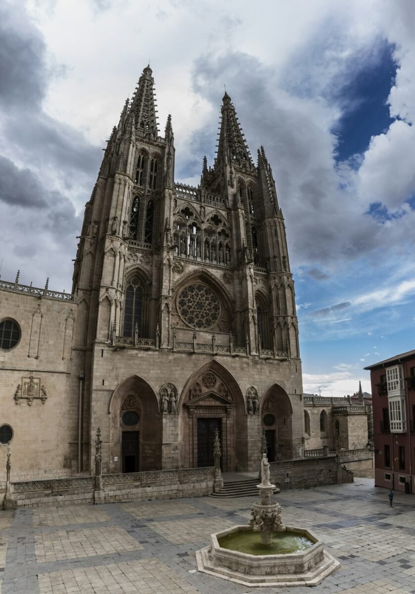 Fachada gótica de la catedral de Burgos